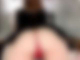 Live cam show with Violet Fugazzi - Orgasm on Camsoda