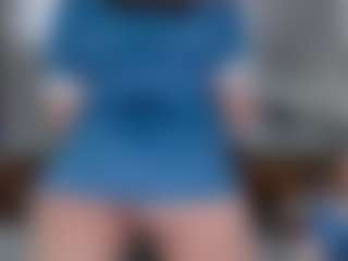 Live cam show with Violet Fugazzi - Orgasm on TastyBlacksLive