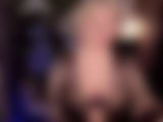 YolandaKiss's Live Sex Cam Show