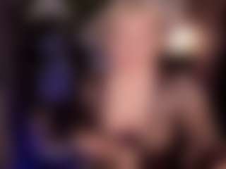 Live cam show with YolandaKiss - Middle Aged on chickslive.net