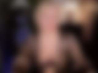 Live cam show with YolandaKiss - Blonde Hair on fuck-show.com