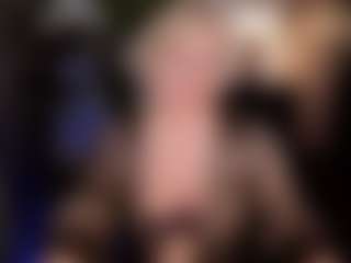 YolandaKiss MILF webcam performer live streaming