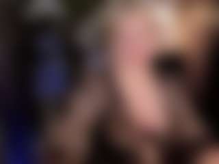 Live cam show with YolandaKiss - Smoking on SquirtSoMuch