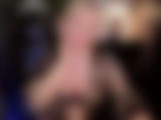 YolandaKiss MILF webcam performer live streaming