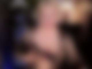 YolandaKiss MILF webcam performer live streaming