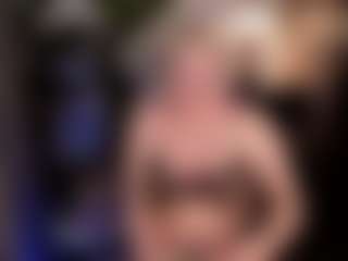 YolandaKiss's Live Sex Cam Show