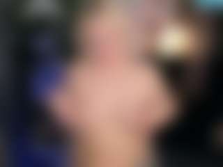 Live cam show with YolandaKiss - Middle Aged on TastyBlacksLive