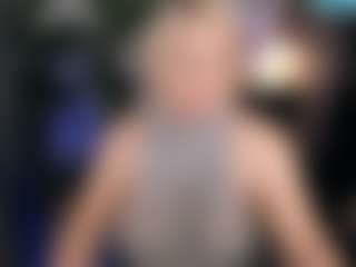 Live cam show with YolandaKiss - Butt Plug on TeamSkeetLive