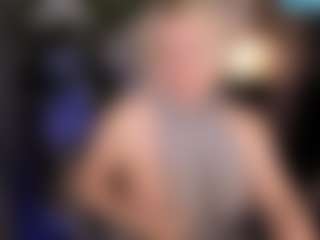 Live cam show with YolandaKiss - Amateur on UwU Esports