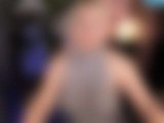 YolandaKiss MILF webcam performer live streaming