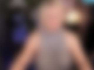 Live cam show with YolandaKiss - MILF on instabang