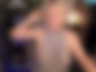 Live cam show with YolandaKiss - Middle Aged on luckytryst.com