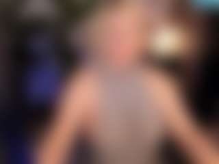 YolandaKiss MILF webcam performer live streaming