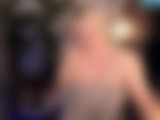YolandaKiss MILF webcam performer live streaming