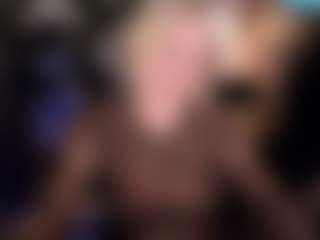 YolandaKiss's Live Sex Cam Show