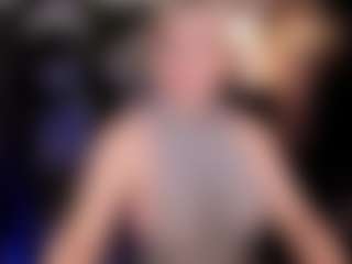 Live cam show with YolandaKiss - Nylon on 1on1-livenow