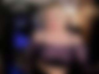 YolandaKiss's Live Sex Cam Show