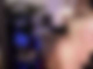 YolandaKiss's Live Sex Cam Show