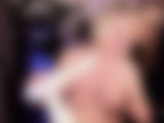 YolandaKiss's Live Sex Cam Show