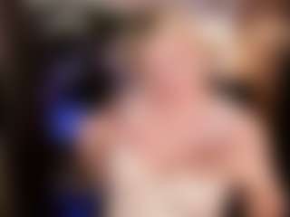 Live cam show with YolandaKiss - Middle Aged on Mixed Magazine Live