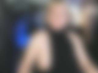 Live cam show with YolandaKiss - Blonde Hair Middle Aged on PervPlay.com
