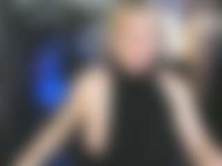 Live cam show with YolandaKiss - Butt Plug on xDating