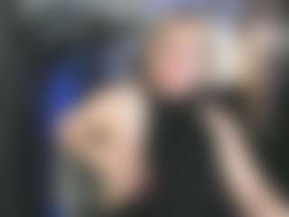 Live cam show with YolandaKiss - Blonde Hair Middle Aged on mypornchat.com