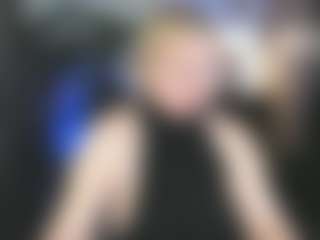Live cam show with YolandaKiss - Blonde Hair Middle Aged on x69.live