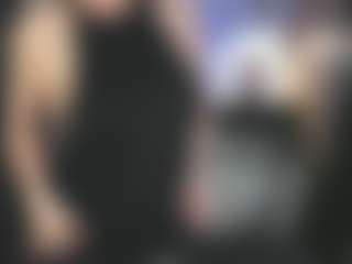 Live cam show with YolandaKiss - Amateur Mature on TeamSkeetLive