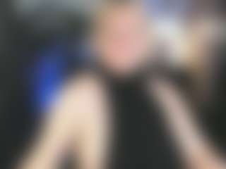 Live cam show with YolandaKiss - Tease Mature on crypto-cams