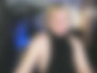 Live cam show with YolandaKiss - Blonde Hair MILF on parknlotfishbdy