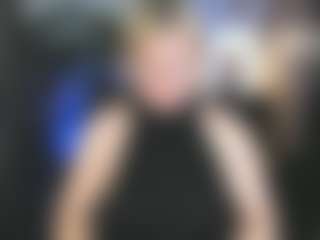 YolandaKiss's Live Sex Cam Show