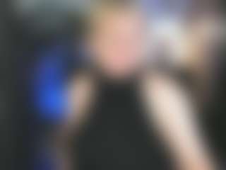 YolandaKiss's Live Sex Cam Show