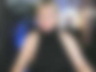 Live cam show with YolandaKiss - Blonde Hair MILF on TottyGirls