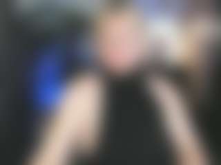 Live cam show with YolandaKiss - Smoking on Camsoda.co