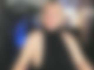 Live cam show with YolandaKiss - Smoking on hotwifechat.live