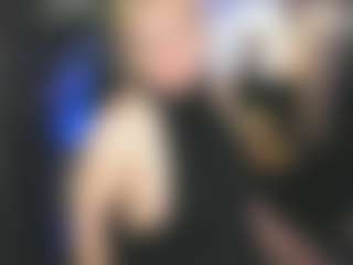 Live cam show with YolandaKiss - White Mature on Mixed Magazine Live