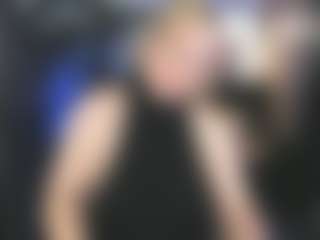 Live cam show with YolandaKiss - Tattoos Blonde Hair on CamwithHer