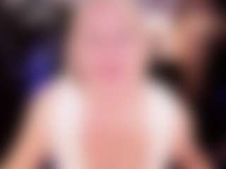Live cam show with YolandaKiss - Middle Aged on Camsoda