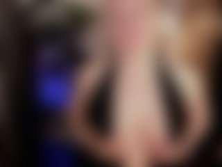 Live cam show with YolandaKiss - Big Tits Mature on AdultVida.com