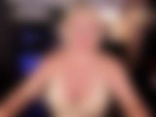 Live cam show with YolandaKiss - Tittyfuck on madthumbs