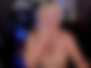 Live cam show with YolandaKiss - Dildo Or Vibrator MILF on Camming Site