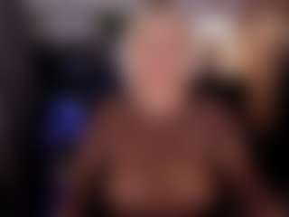 YolandaKiss's Live Sex Cam Show