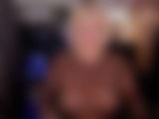 YolandaKiss's Live Sex Cam Show