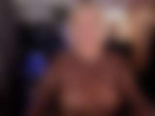 YolandaKiss's Live Sex Cam Show