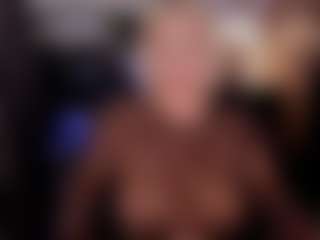Live cam show with YolandaKiss - Fetish MILF on AdultVida.com