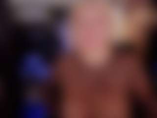 YolandaKiss MILF webcam performer live streaming