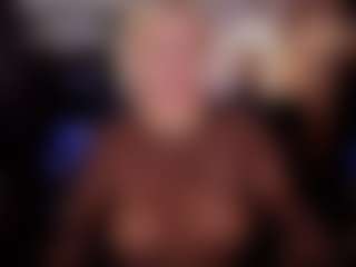 YolandaKiss's Live Sex Cam Show