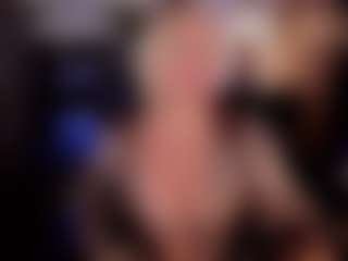 YolandaKiss's Live Sex Cam Show