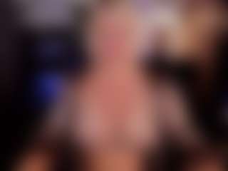 YolandaKiss's Live Sex Cam Show